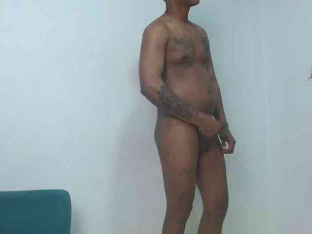 Deep-hard-latina webcam