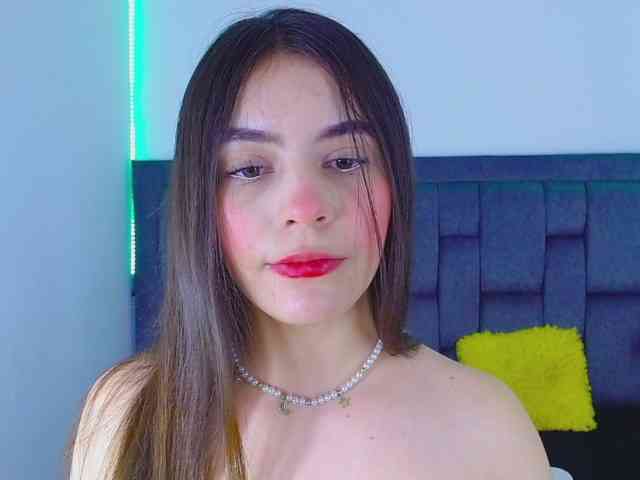 melody-doll webcam