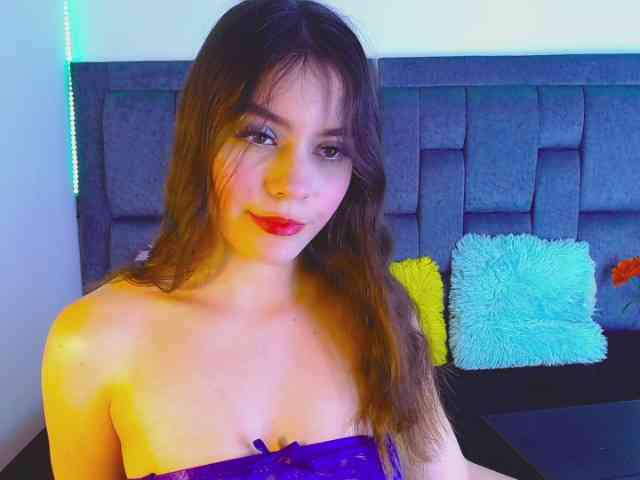 melody-doll webcam