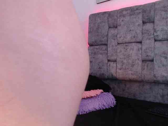 melody-doll webcam