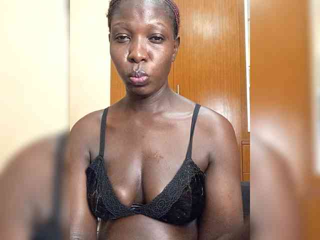 Blaqlover webcam