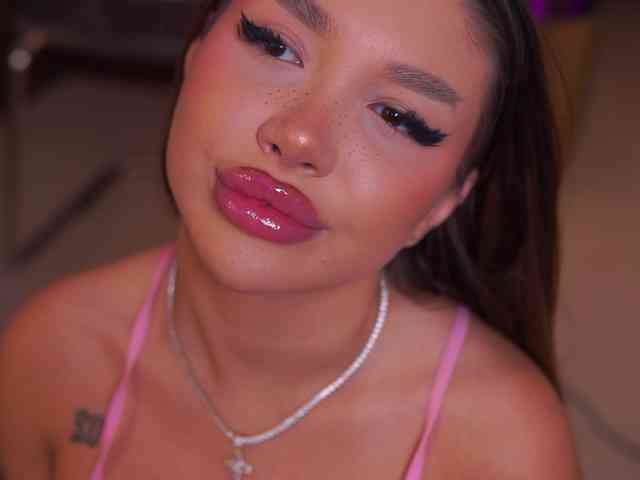 CassyeLips webcam