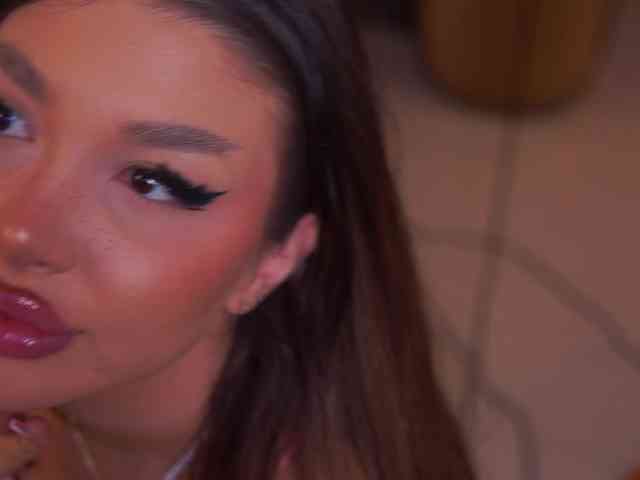 CassyeLips webcam