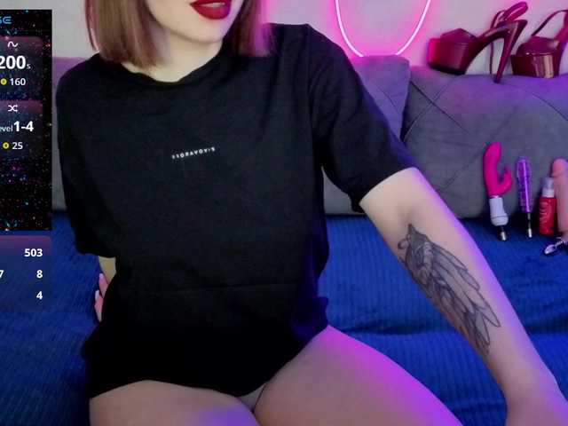 SlyFoxyWeb's BongaCams show and profile