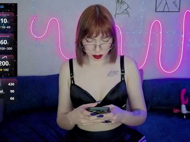 SlyFoxyWeb's BongaCams show and profile
