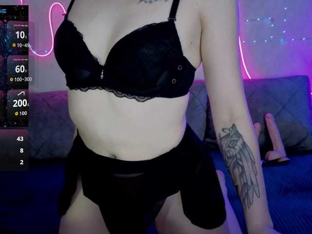 SlyFoxyWeb's BongaCams show and profile