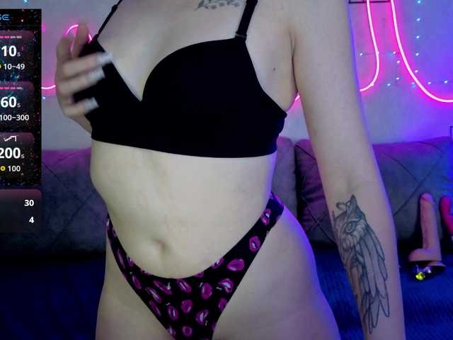 SlyFoxyWeb's BongaCams show and profile