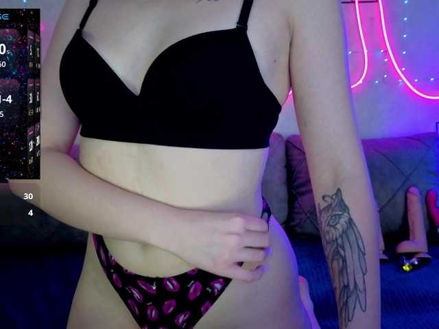 SlyFoxyWeb's BongaCams show and profile