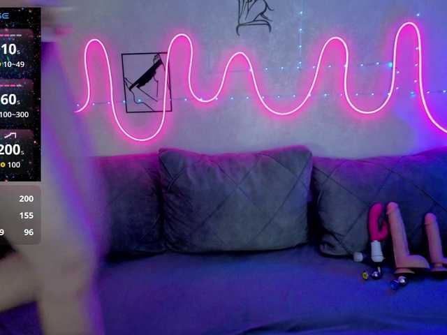 SlyFoxyWeb's BongaCams show and profile