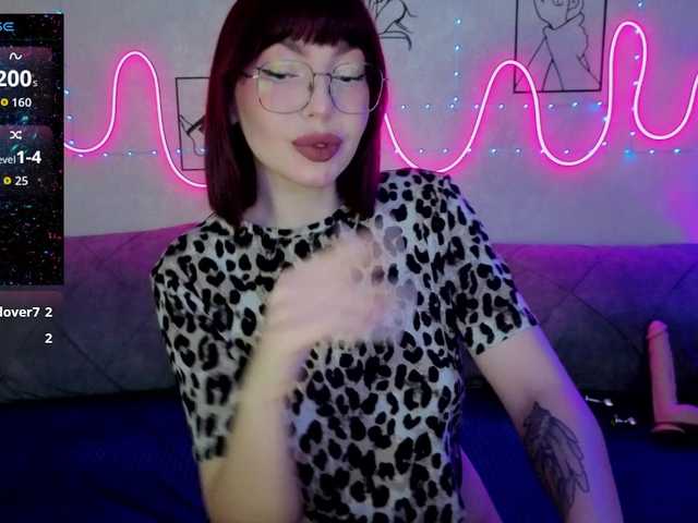 SlyFoxyWeb's BongaCams show and profile