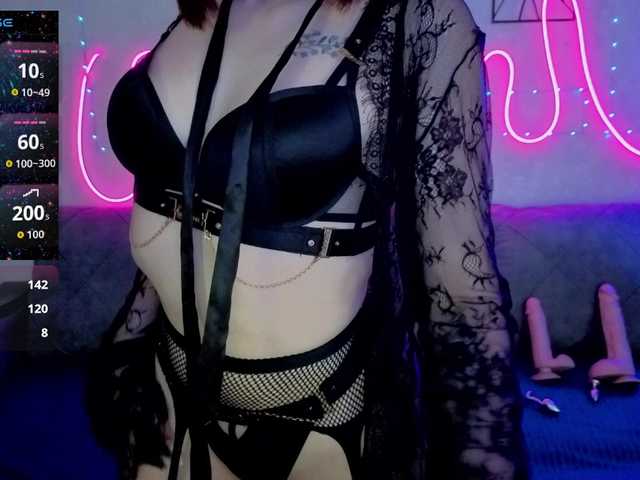 SlyFoxyWeb's BongaCams show and profile