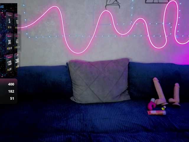 SlyFoxyWeb's BongaCams show and profile