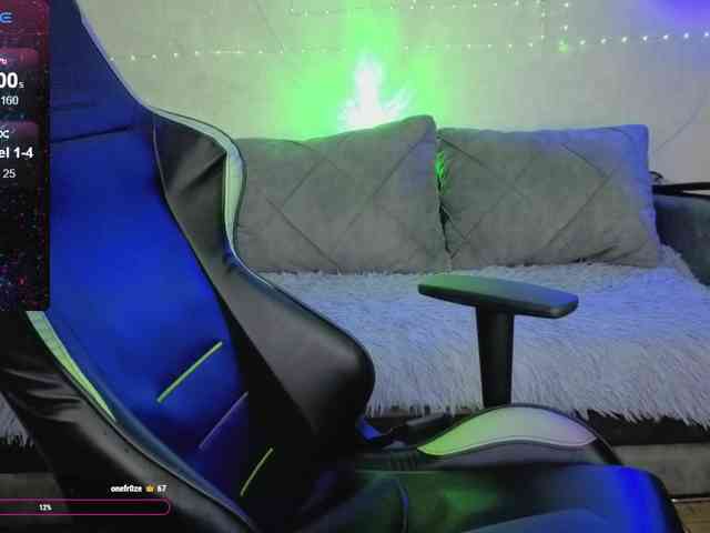 SlyFoxyWeb webcam