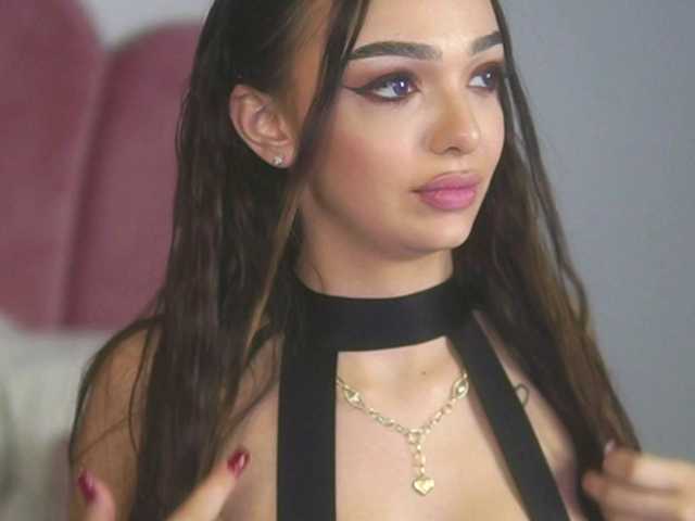 Sex chat gratuit in direct cu AmiraVeyl pe BongaCams
