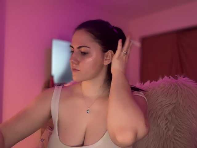 claireheart — Hi! I'm Claire! Lovense from 2 tks, fave vibes 25, 38, 120, 222. Goal: Dance naked @remain :)