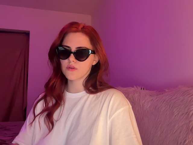 le modèle claireheart est en webcam porno dans un show sur le site bongacams, il possède les tags suivants: White/Caucasian,Brunette,Shaved