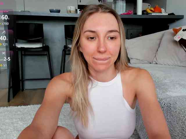SunnyRina25 webcam