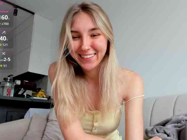 SunnyRina25 webcam
