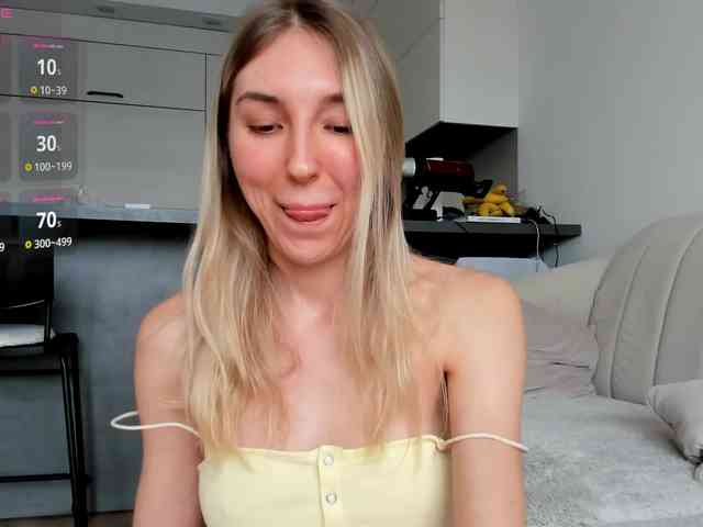 SunnyRina25 webcam