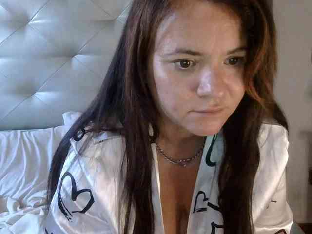 IrishMilfMolly Live Webcam on BongaCams