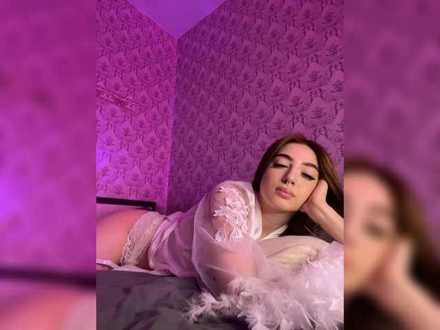 Bestie1-1's BongaCams show and profile