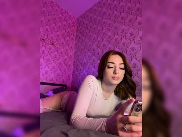 Bestie1-1's BongaCams show and profile