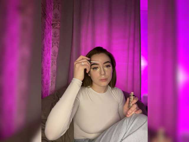 Bestie1-1's BongaCams show and profile