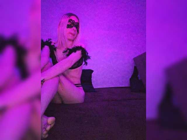 MsEva927's BongaCams show and profile