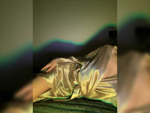 Nysaa's BongaCams show and profile