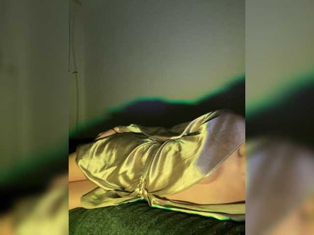 Nysaa's BongaCams show and profile