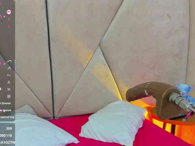 Victoriia-Queen webcam