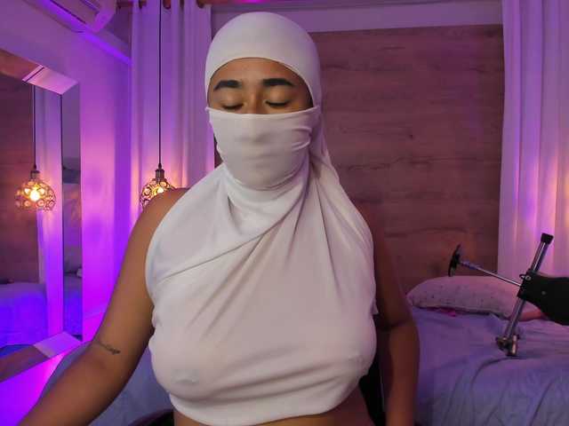 Miaa1's BongaCams show and profile