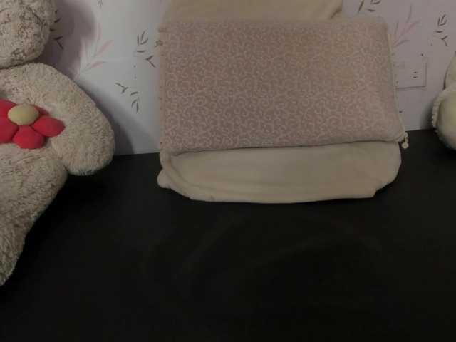 Miaa1's BongaCams show and profile