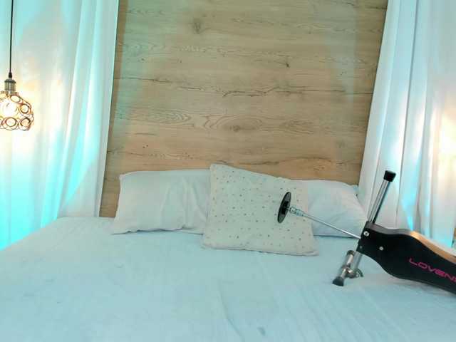 Miaa1's BongaCams show and profile