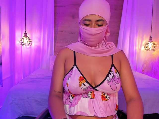 Miaa1's BongaCams show and profile