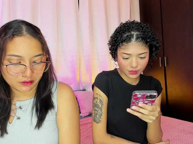 xsweetgirlsx's BongaCams show and profile