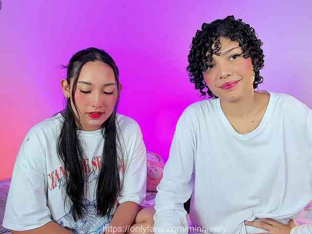 xsweetgirlsx webcam