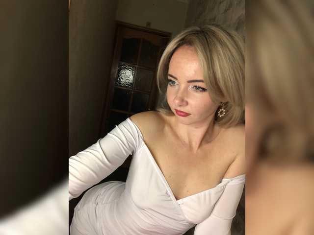 Kristina16-1's BongaCams show and profile