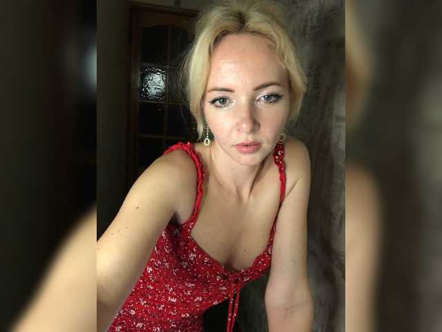Kristina16-1's BongaCams show and profile