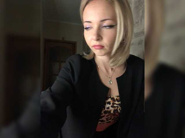 Kristina16-1's BongaCams show and profile