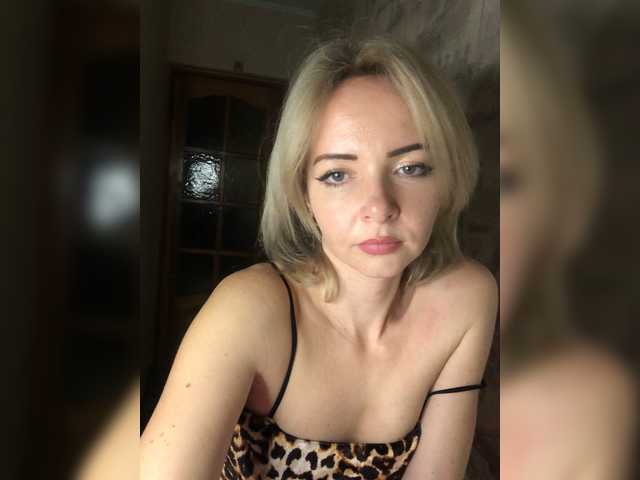 Kristina16-1's BongaCams show and profile