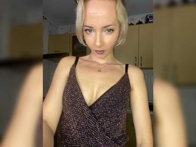 Kristinochka0316 webcam