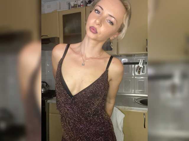 Kristinochka0316 webcam