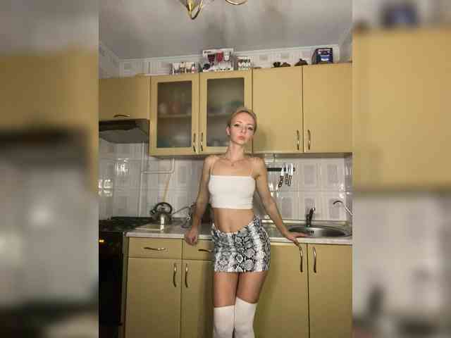 Kristinochka0316 webcam