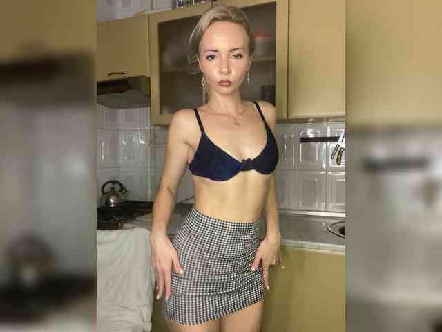 Kristinochka0316 webcam