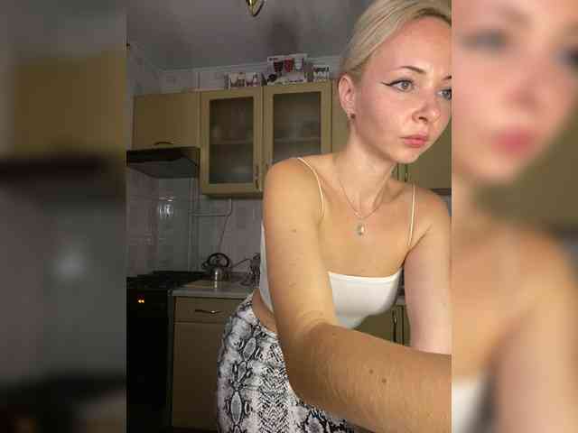 Kristinochka0316 webcam