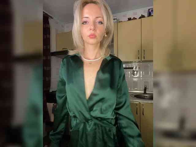 Kristinochka0316 webcam