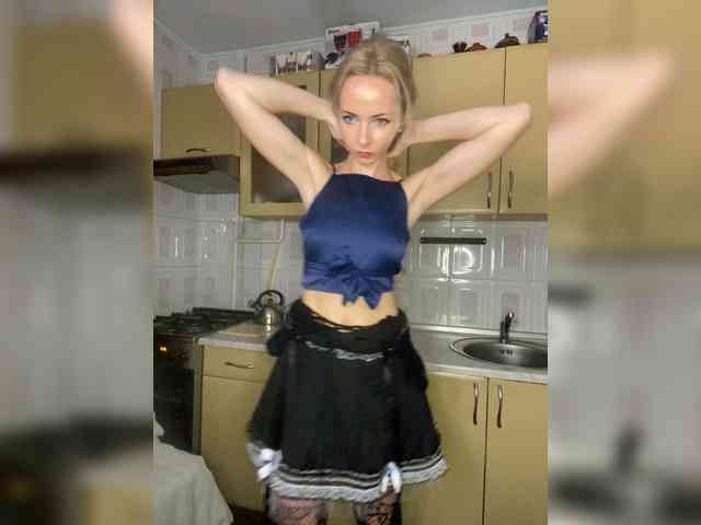 Kristinochka0316 webcam