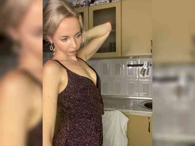 Kristinochka0316 webcam