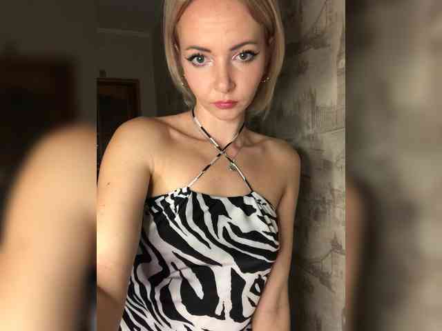 Kristinochka0316 webcam